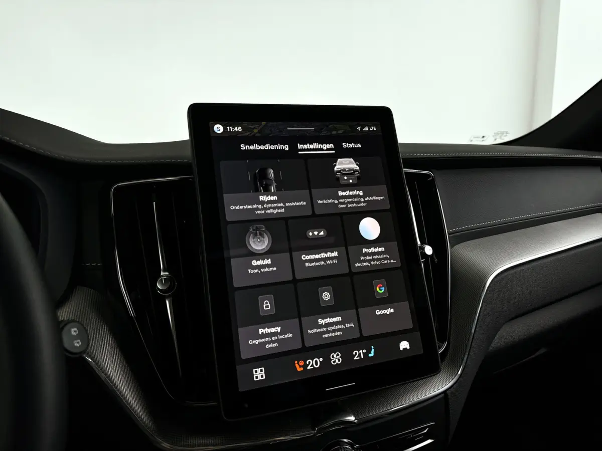 T8 Plug-in hybrid AWD Ultra Bright Exec. Ed. | Panoramadak | 360° camera | Bowers & Wilkins | Luchtvering | Head-up display | Stoelventilatie | Stoel- en Stuurverwarming
