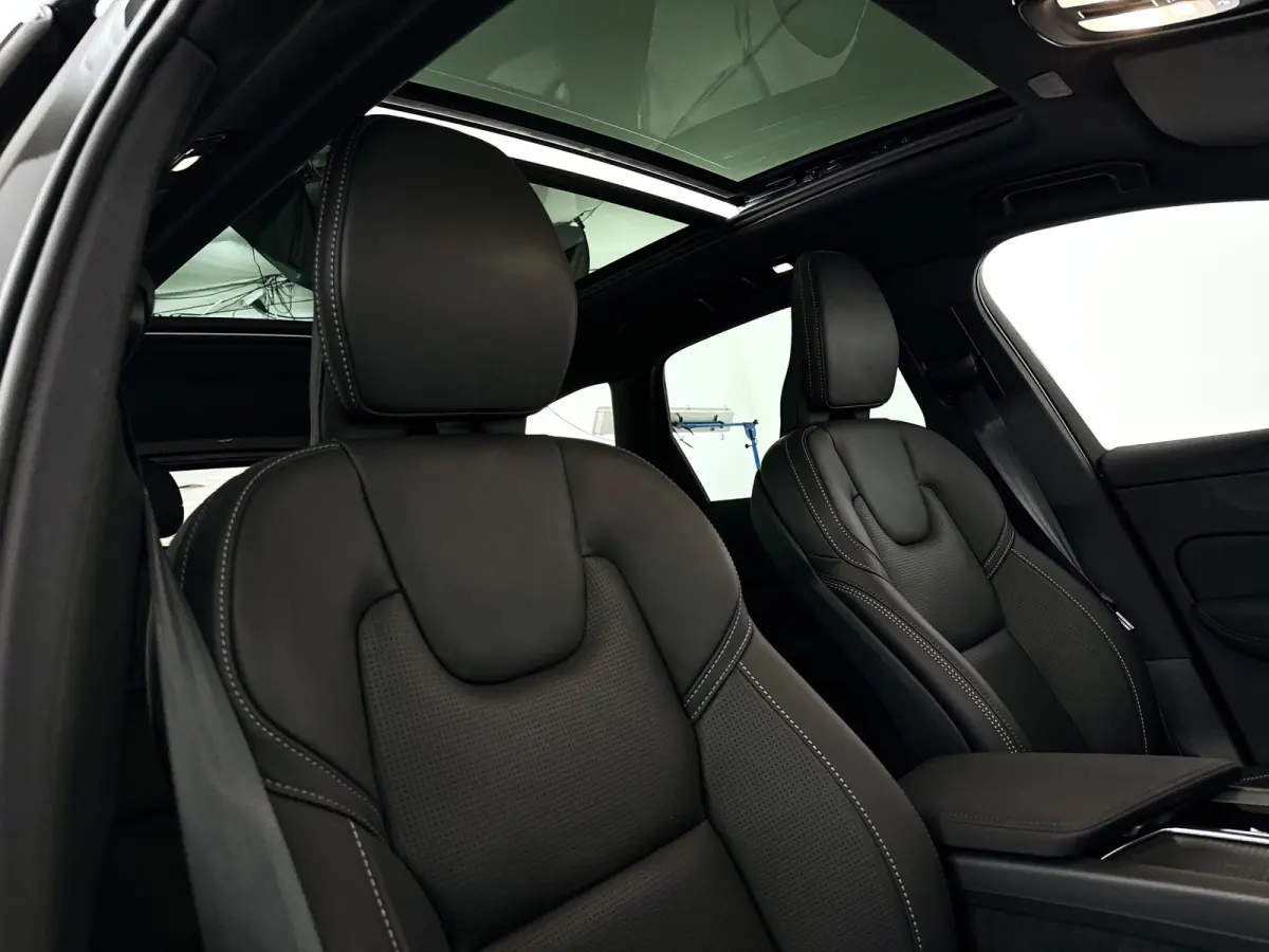 T8 Plug-in hybrid AWD Ultra Bright Exec. Ed. | Panoramadak | 360° camera | Bowers & Wilkins | Luchtvering | Head-up display | Stoelventilatie | Stoel- en Stuurverwarming