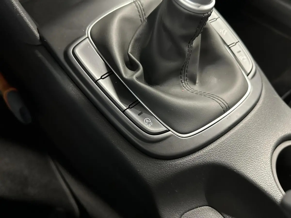 1.0T Essence CAMERA CARPLAY ECC CRUISE LM.