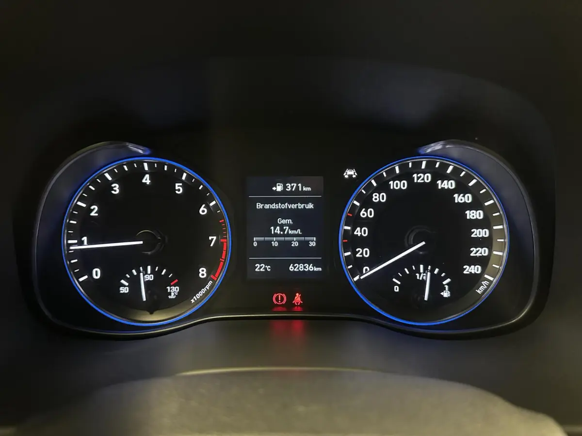 1.0T Essence CAMERA CARPLAY ECC CRUISE LM.