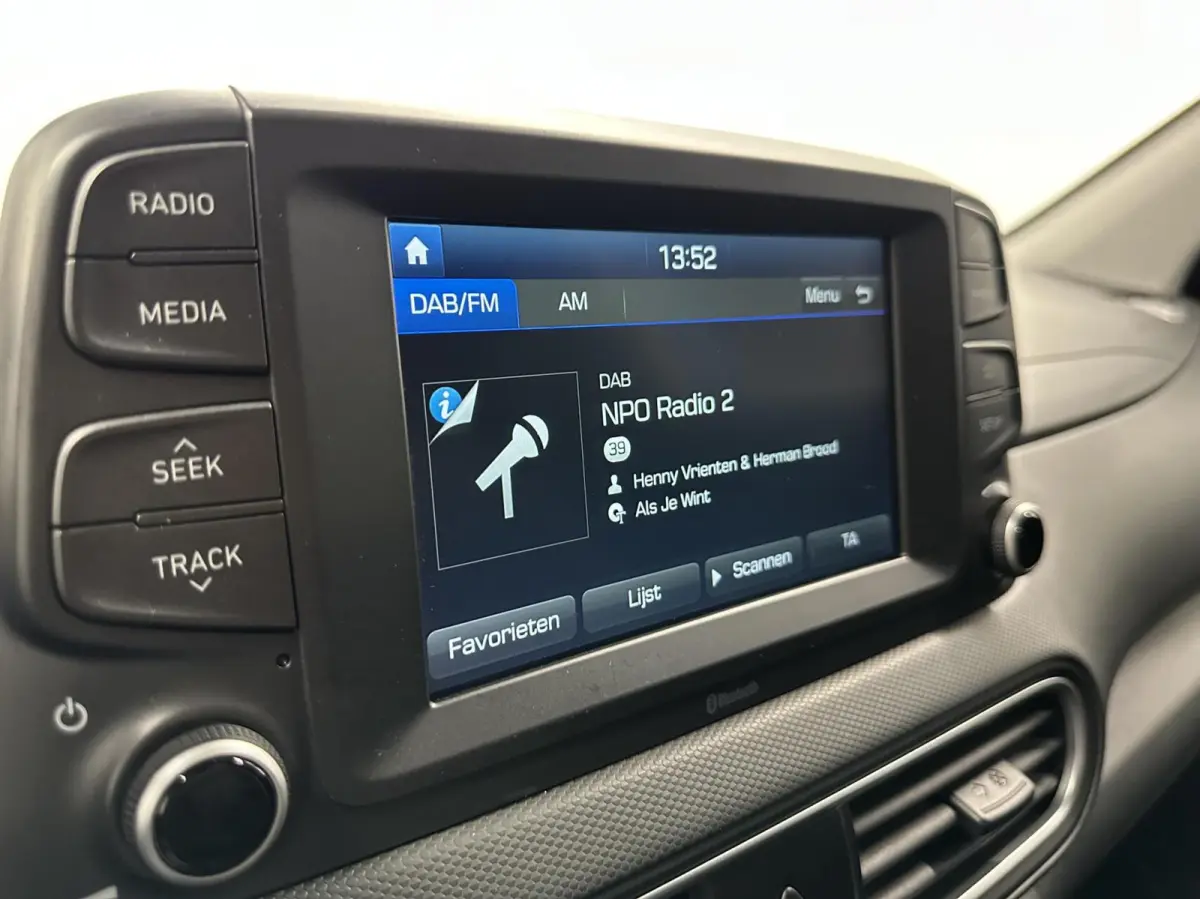 1.0T Essence CAMERA CARPLAY ECC CRUISE LM.