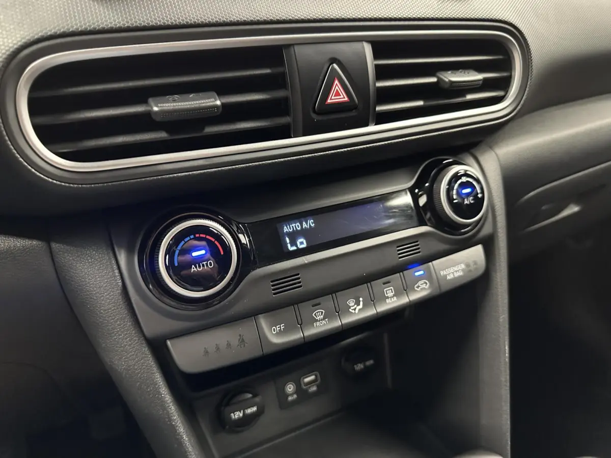 1.0T Essence CAMERA CARPLAY ECC CRUISE LM.