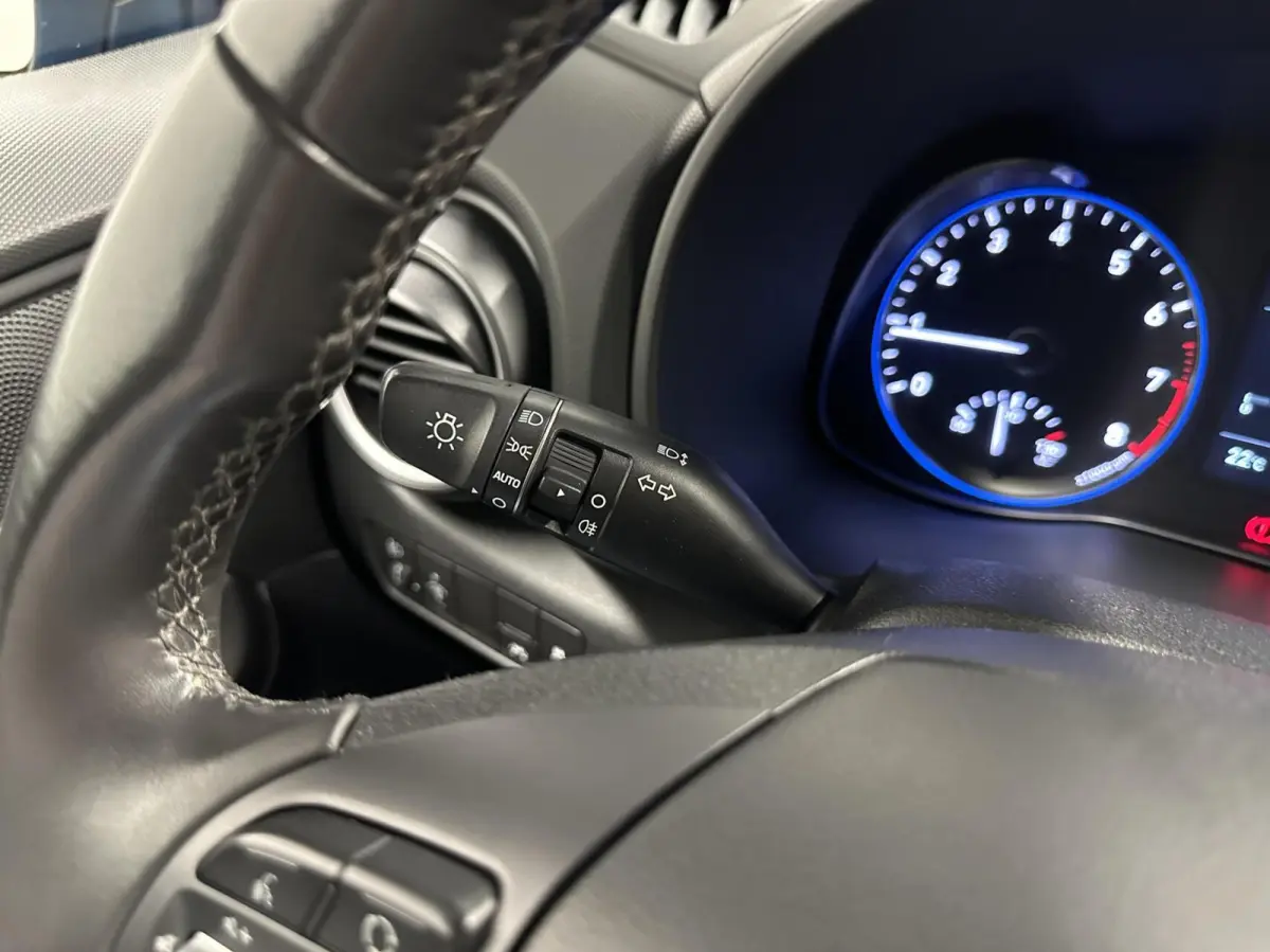 1.0T Essence CAMERA CARPLAY ECC CRUISE LM.