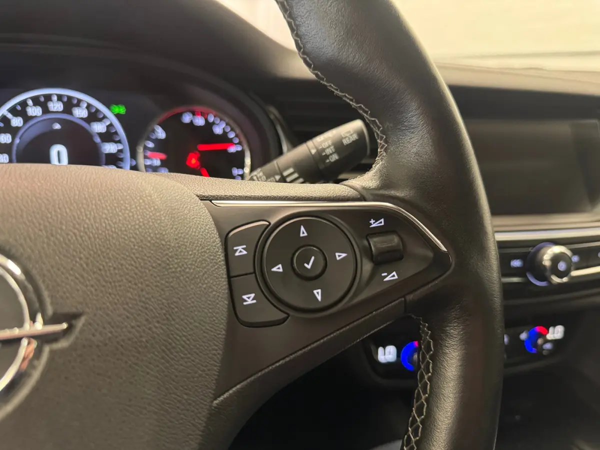 1.5 Turbo Innovation PDC V+A Navi clima Cruise Carplay Stoel/Stuur verwarming