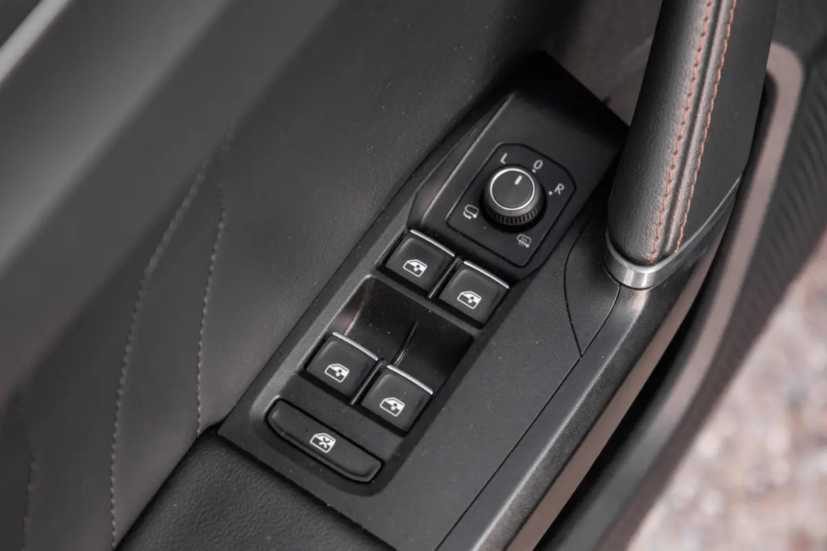 1.4i Plug-In Hybrid SPORTSTOURER / CARPLAY / CAMERA / KUIP STOELEN / PERFECT ONDERHOUDEN