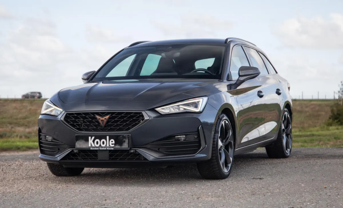 1.4i Plug-In Hybrid SPORTSTOURER / CARPLAY / CAMERA / KUIP STOELEN / PERFECT ONDERHOUDEN