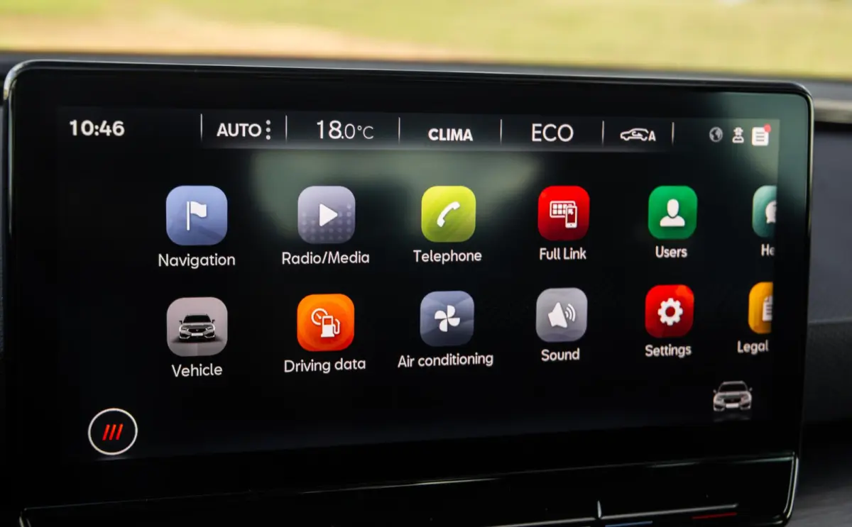 1.4i Plug-In Hybrid SPORTSTOURER / CARPLAY / CAMERA / KUIP STOELEN / PERFECT ONDERHOUDEN
