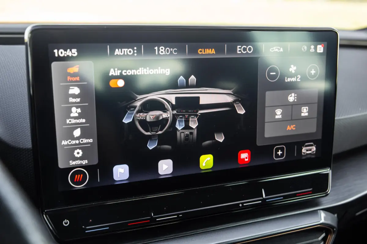 1.4i Plug-In Hybrid SPORTSTOURER / CARPLAY / CAMERA / KUIP STOELEN / PERFECT ONDERHOUDEN