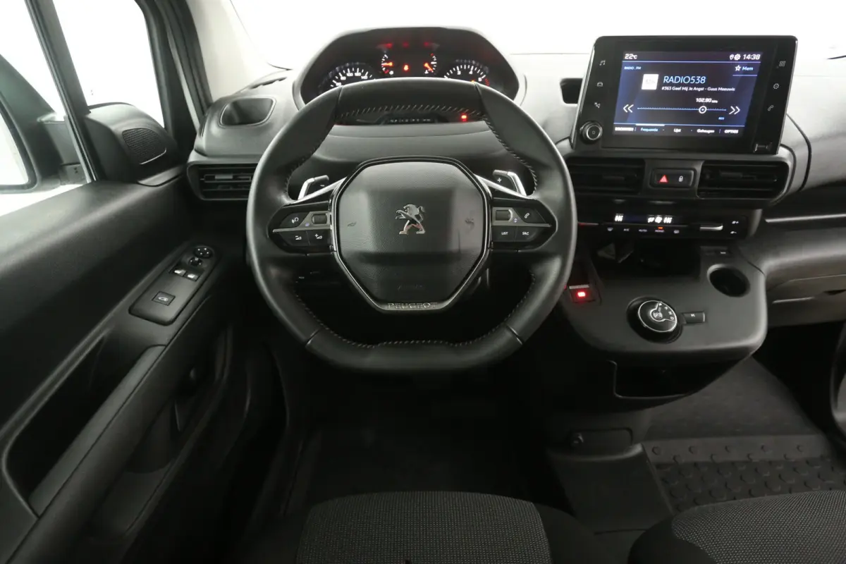 1.5 BlueHDI 131PK EAT8 | Automaat | Clima | Cruise | Camera | 3 Zits | Carplay | Trekhaak