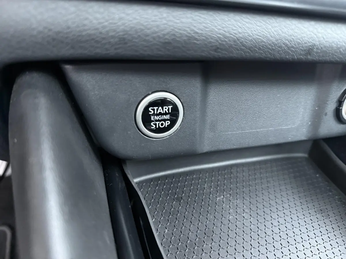 1.3 MHEV Xtronic N-Connecta | Automaat | 360 Camera | Navigatie | Apple CarPlay |