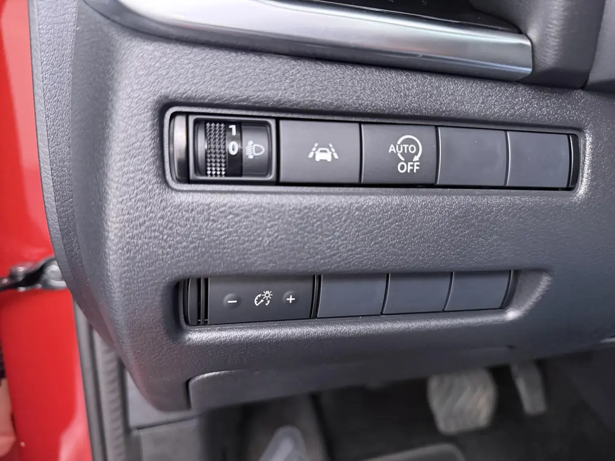 1.3 MHEV Xtronic N-Connecta | Automaat | 360 Camera | Navigatie | Apple CarPlay |