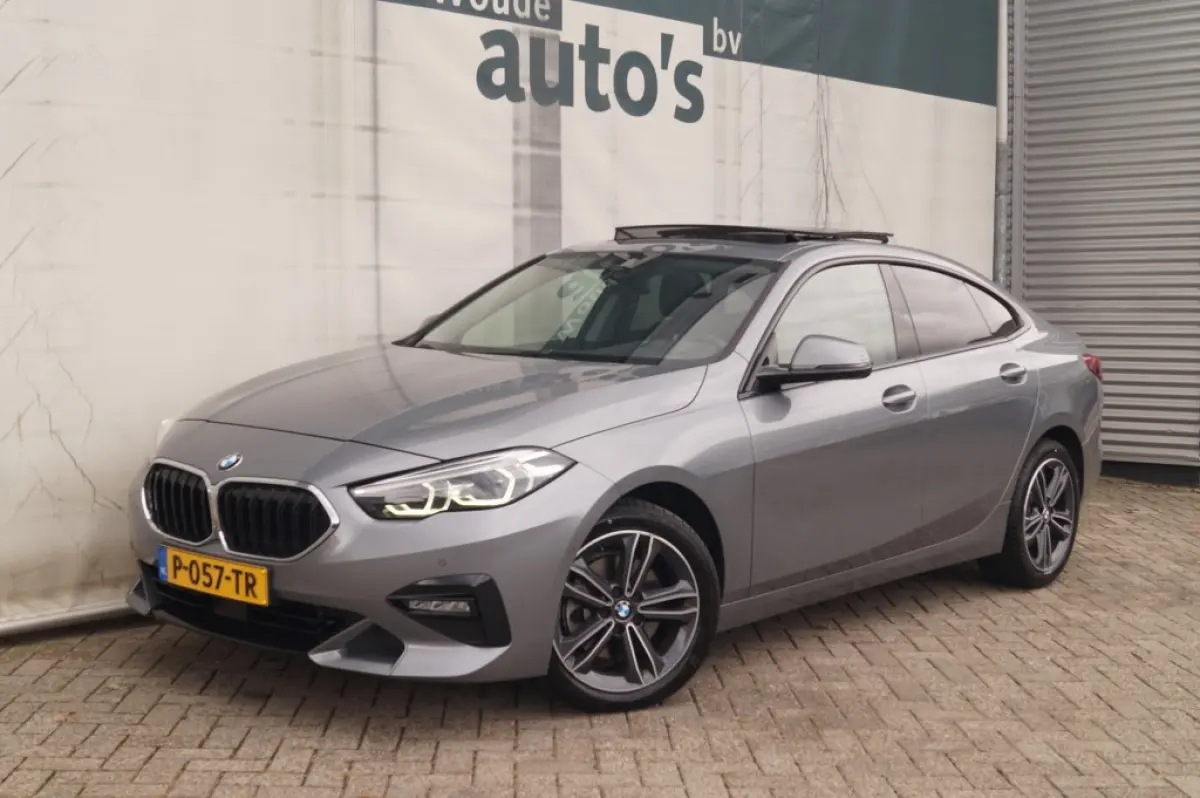 218i Business Edition Sport -PANO-ECC-PDC-CAM-