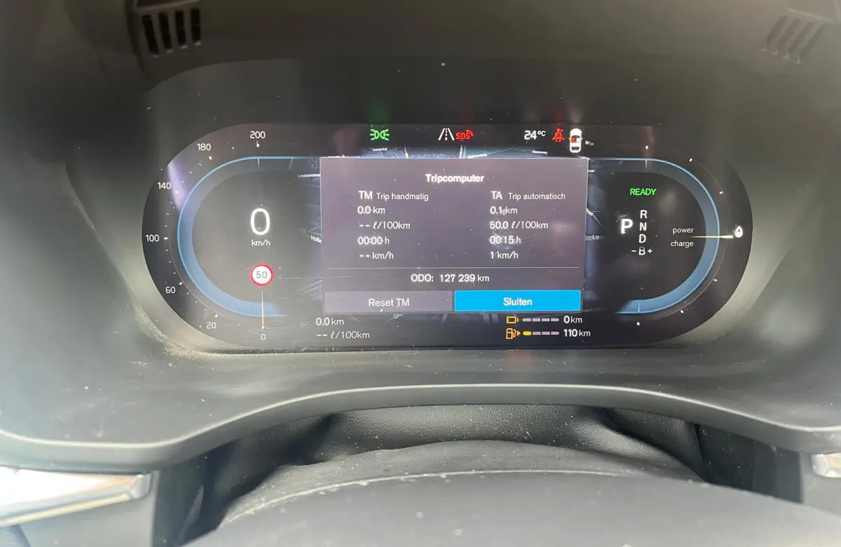2.0 T6 Plug-in hybrid AWD R-Design| Facelift | Elek. Trekhaak | Memory | Panoramadak | Winterpack |