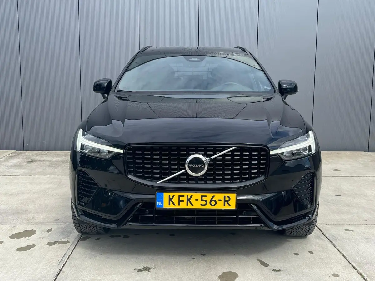2.0 T6 Plug-in hybrid AWD R-Design| Facelift | Elek. Trekhaak | Memory | Panoramadak | Winterpack |