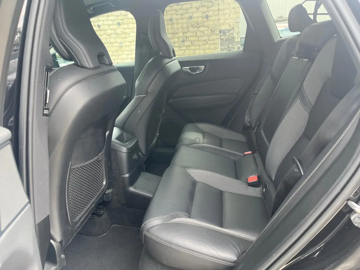 2.0 T6 Plug-in hybrid AWD R-Design| Facelift | Elek. Trekhaak | Memory | Panoramadak | Winterpack |