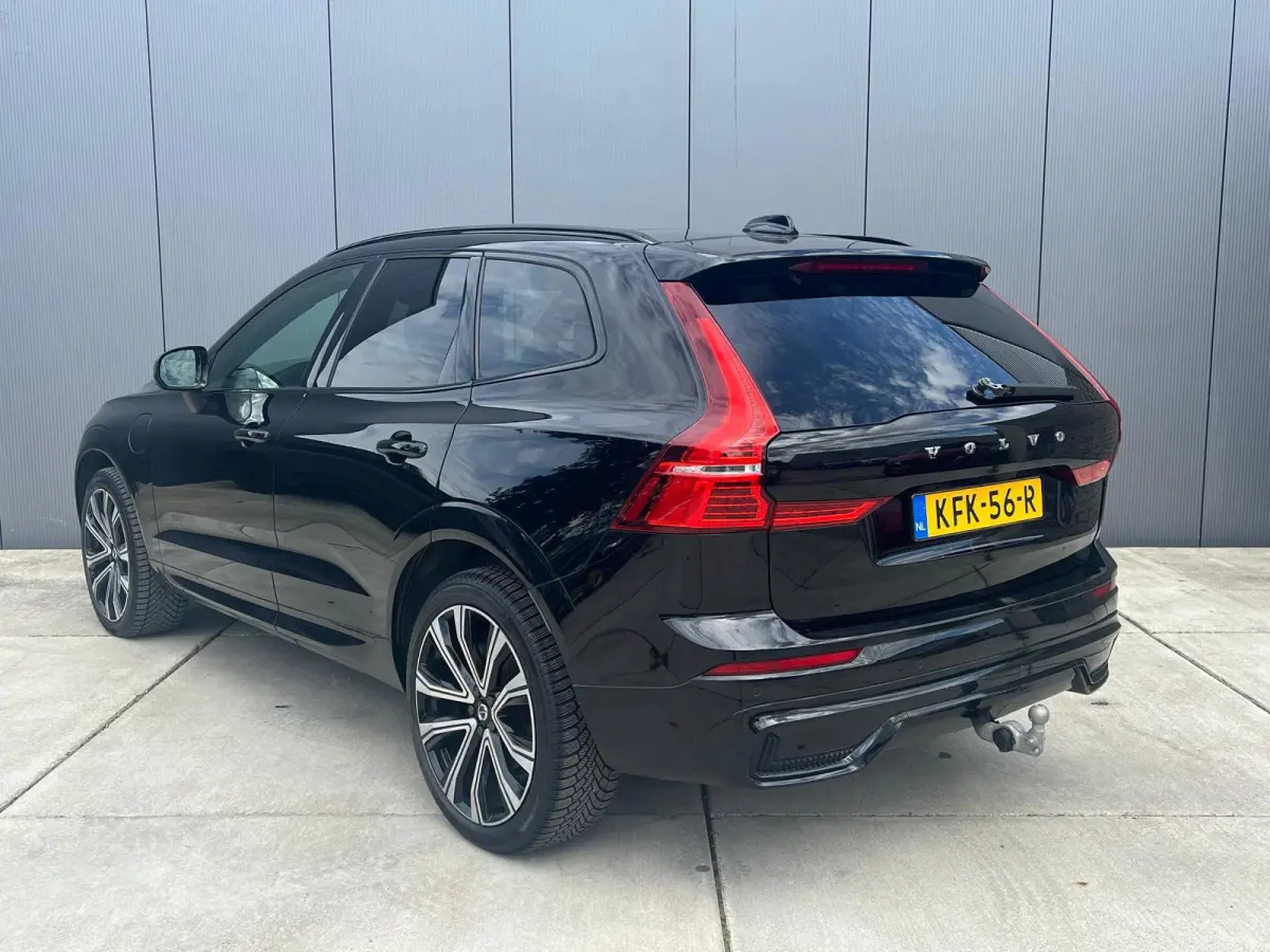 2.0 T6 Plug-in hybrid AWD R-Design| Facelift | Elek. Trekhaak | Memory | Panoramadak | Winterpack |