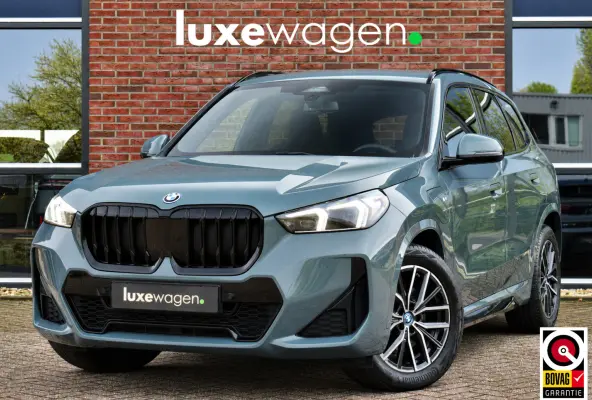xDrive25e M-Sport Premium 18inch Leder Camera ACC-voorbereiding