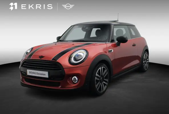 Cooper Summer Red Edition + Glazen panoramadak + Harman Kardon + Comfort Access + Elektrisch verwarmde voorstoelen + 	Driving Assistant + LED + PDC + 17''