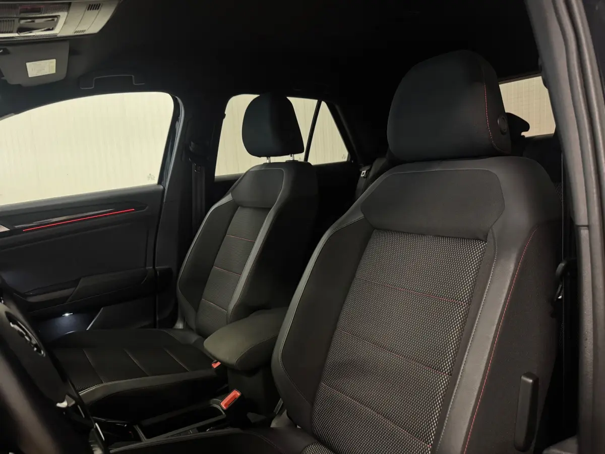 1.5 TSI Sport Business R | VIRTUAL DASH | CAMERA | CARPLAY