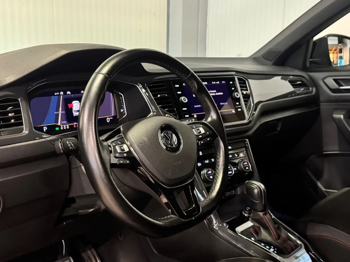 1.5 TSI Sport Business R | VIRTUAL DASH | CAMERA | CARPLAY