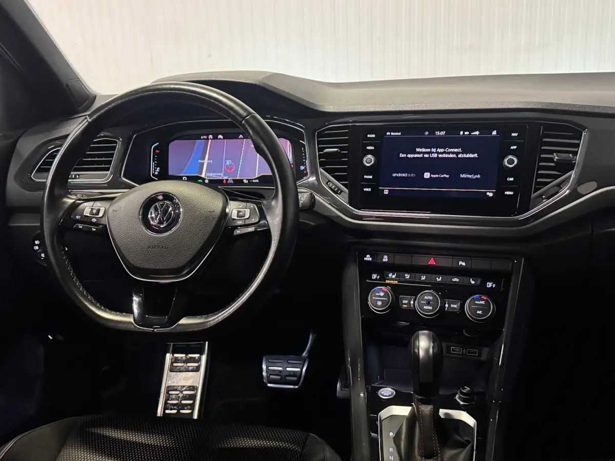 1.5 TSI Sport Business R | VIRTUAL DASH | CAMERA | CARPLAY