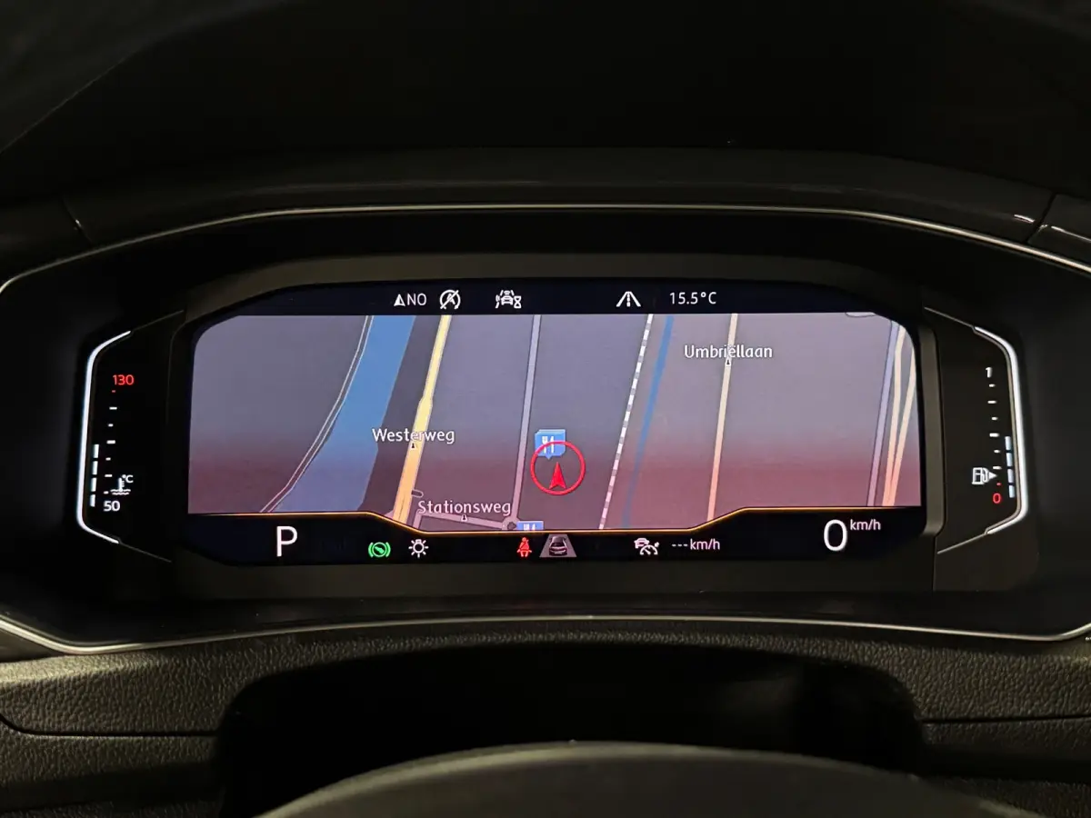 1.5 TSI Sport Business R | VIRTUAL DASH | CAMERA | CARPLAY