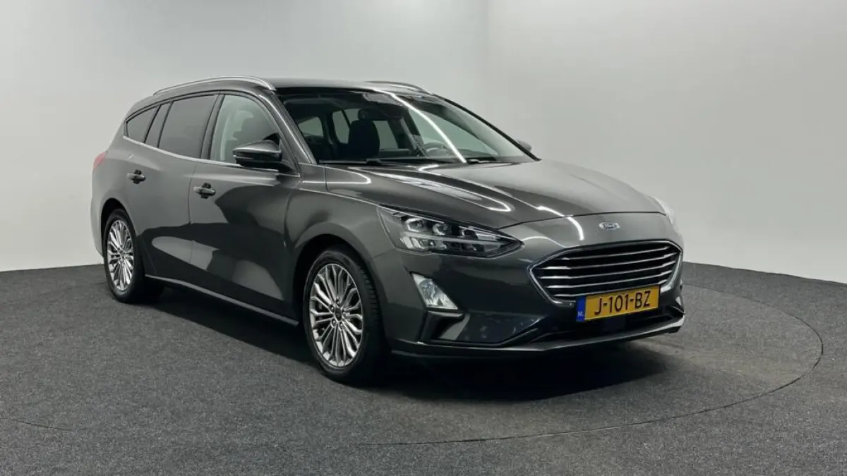 1.0 EcoBoost Titanium Business PANO TREKHAAK CRUISE NAVI CARPLAY ECC.