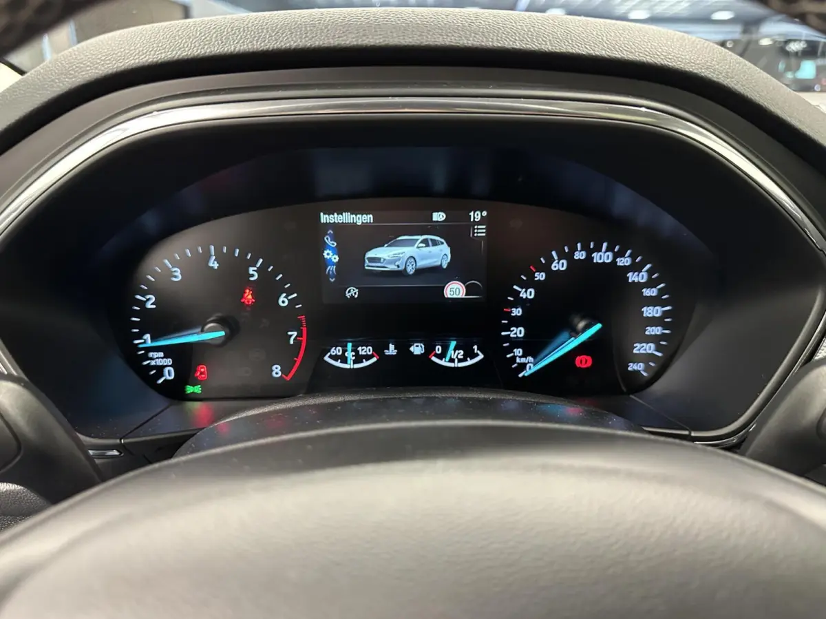 1.0 EcoBoost Titanium Business PANO TREKHAAK CRUISE NAVI CARPLAY ECC.