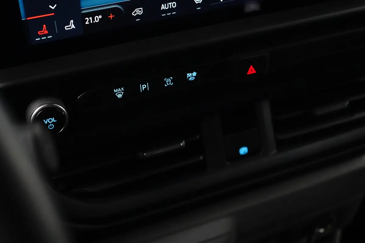 340 L2H1 Limited Dubbele schuifdeur | Apple Carplay en Android auto | Led verlichting | 3 - Zitplaatsen |