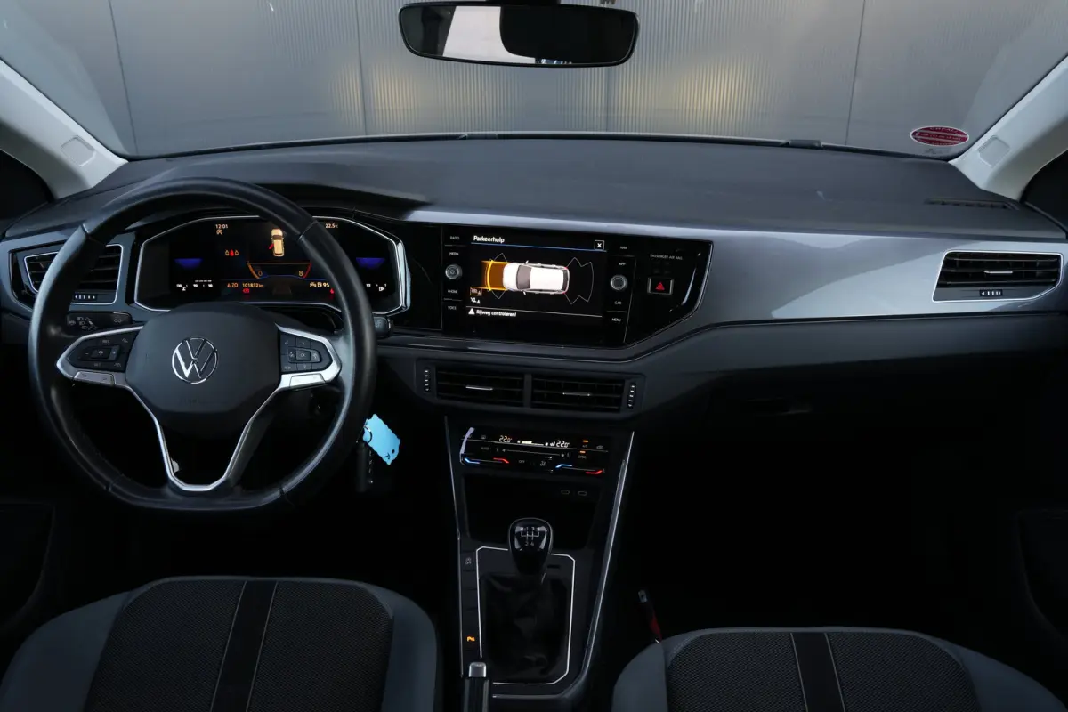 1.0 TSI 95pk Style | Apple Carplay | Adaptive Cruise | Carplay | PDC V+A |