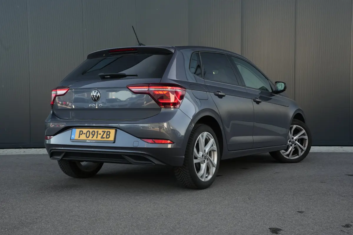 1.0 TSI 95pk Style | Apple Carplay | Adaptive Cruise | Carplay | PDC V+A |
