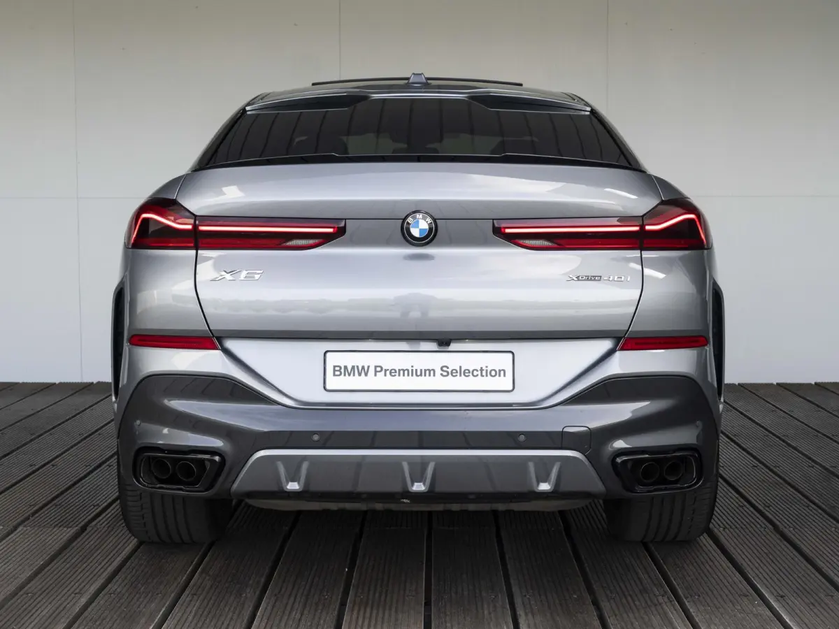 xDrive40i M Sportpakket Pro | M Sportuitlaat | Soft Close | Stoelventilatie | Driving Assistant Professional | Harman Kardon