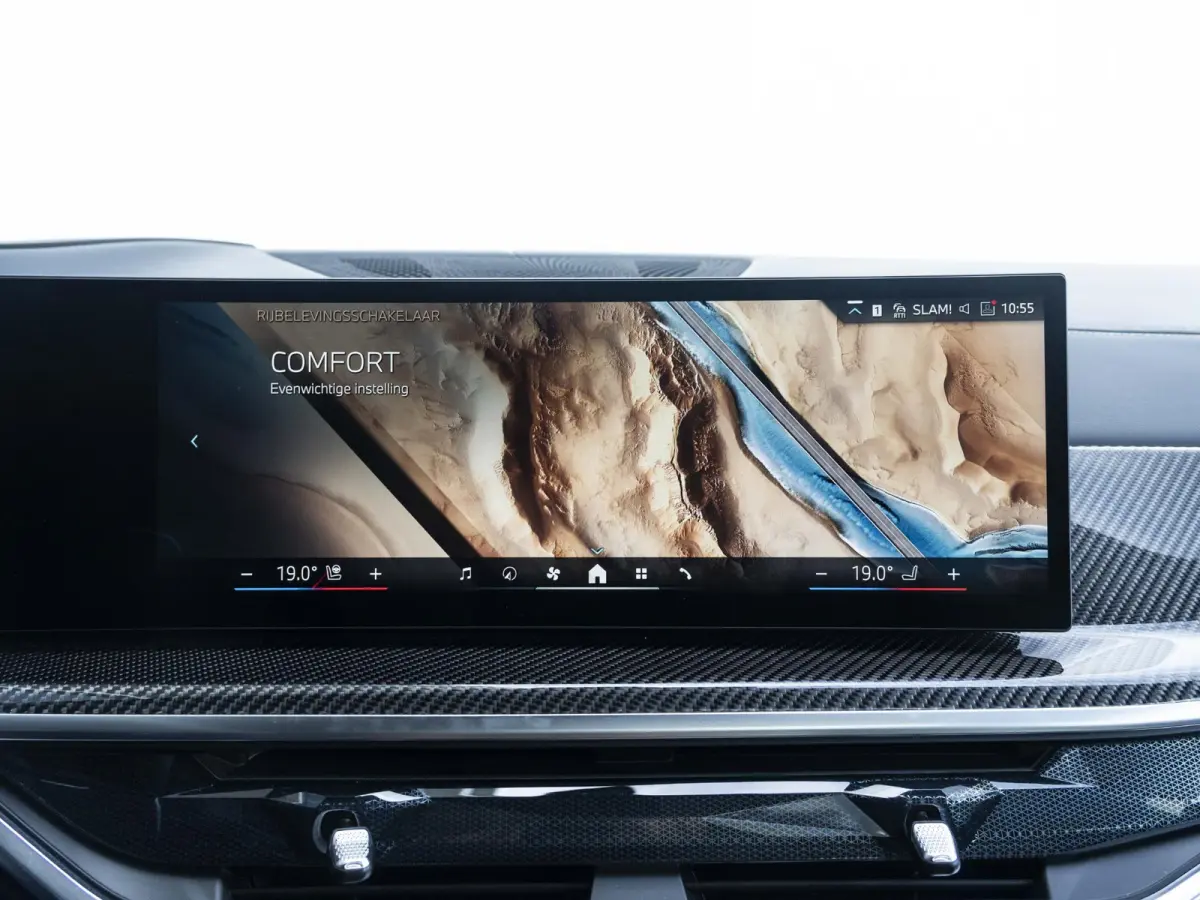 xDrive40i M Sportpakket Pro | M Sportuitlaat | Soft Close | Stoelventilatie | Driving Assistant Professional | Harman Kardon