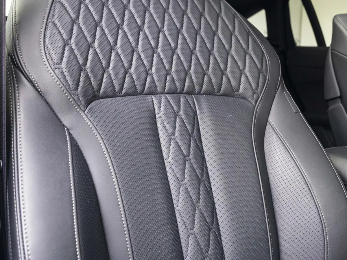 xDrive40i M Sportpakket Pro | M Sportuitlaat | Soft Close | Stoelventilatie | Driving Assistant Professional | Harman Kardon