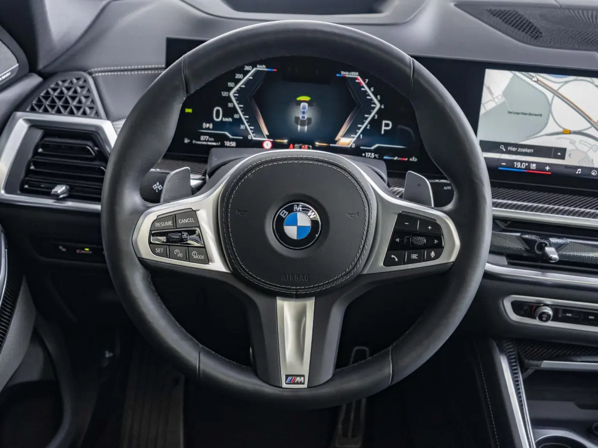 xDrive40i M Sportpakket Pro | M Sportuitlaat | Soft Close | Stoelventilatie | Driving Assistant Professional | Harman Kardon
