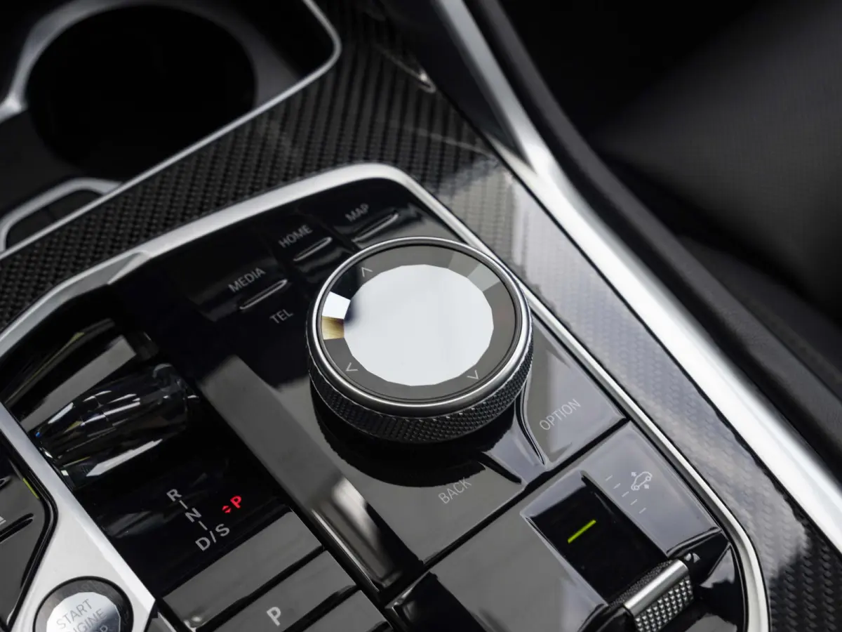 xDrive40i M Sportpakket Pro | M Sportuitlaat | Soft Close | Stoelventilatie | Driving Assistant Professional | Harman Kardon