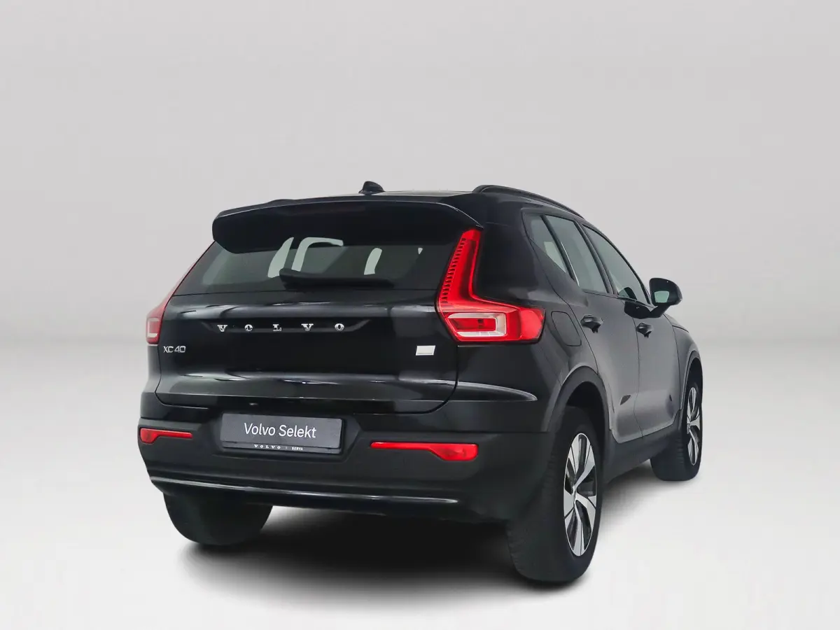 T4 Plug-in hybrid Plus Dark | Parkeercamera | Harman Kardon | Stoel- en stuurverwarming | Trekhaak