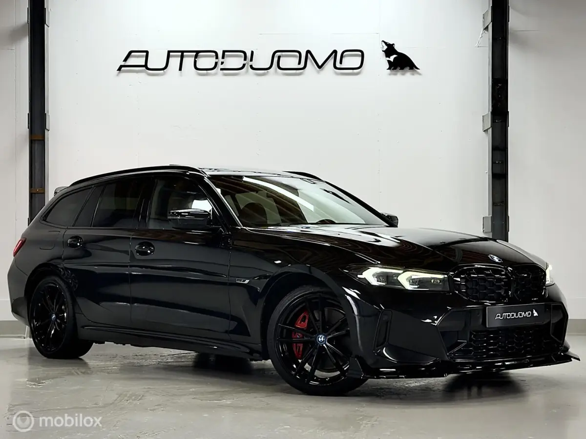 330e M Sport | Pano | Laser | M Onderstel | 19" | Leer | Trekhaak | Shadow | Dodeh. | Stoelverw. | Sfeer | Cam | SOH 99% | 292 PK