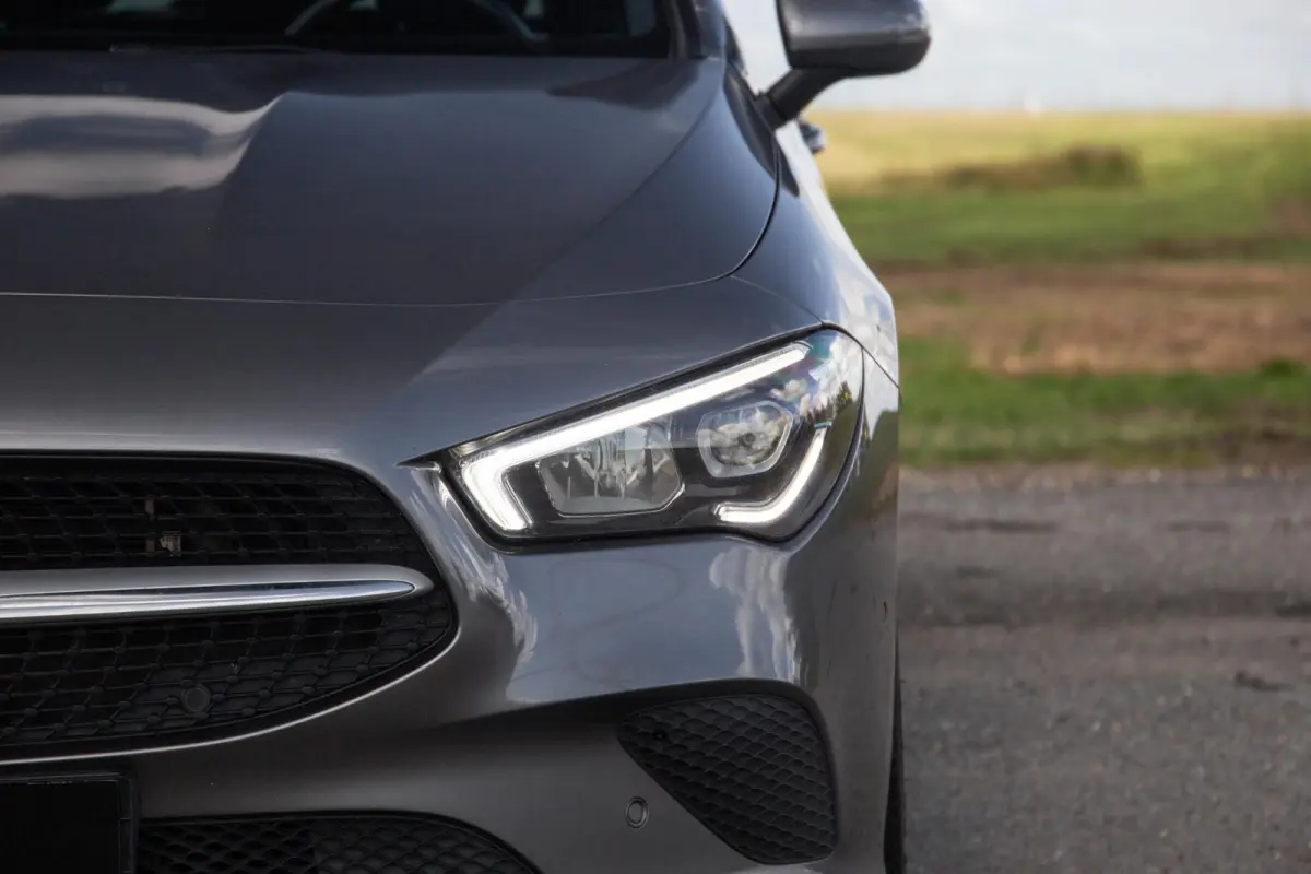 250e Business Solution (PHEV) CARPLAY / CRUISE CONTROLE / AMBIENT LIGHTING / CAMERA