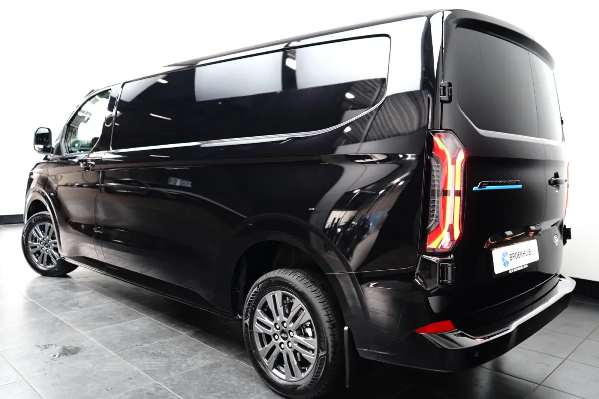 Cust. E-Transit 340 L2H1 Limited Apple carplay en Android auto | Full Led | 3 - Zitplaatsen |