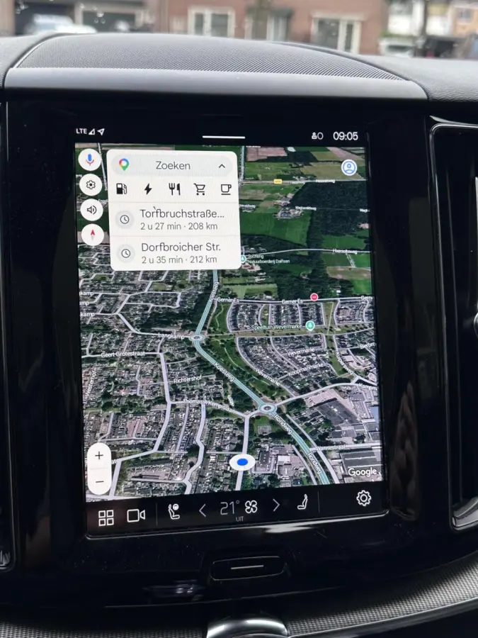 2.0 T8 Plug-in hybrid AWD Black Pano, Leer, Trekhaak, LM..