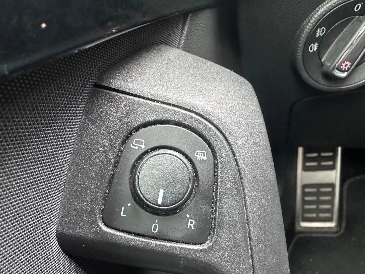 1.5 TSI FR Bus excl bpm btw ALCANTARA TREKHAAK DEALER OND EERSTE EIGENAAR