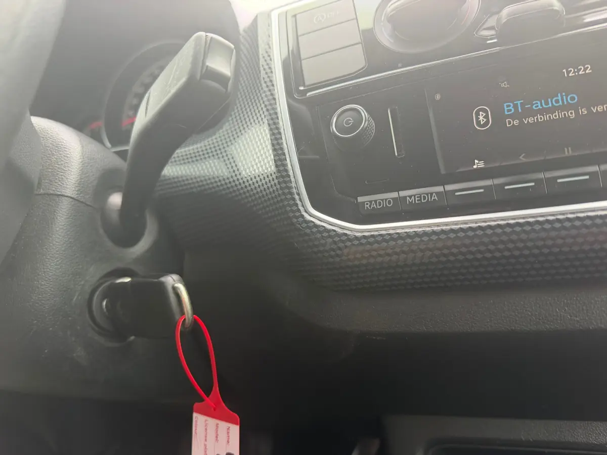 Up! 1.0 BMT Move Up! - Dark Silver - 2017 - Airco/Bluetooth - Compact & Zuinig