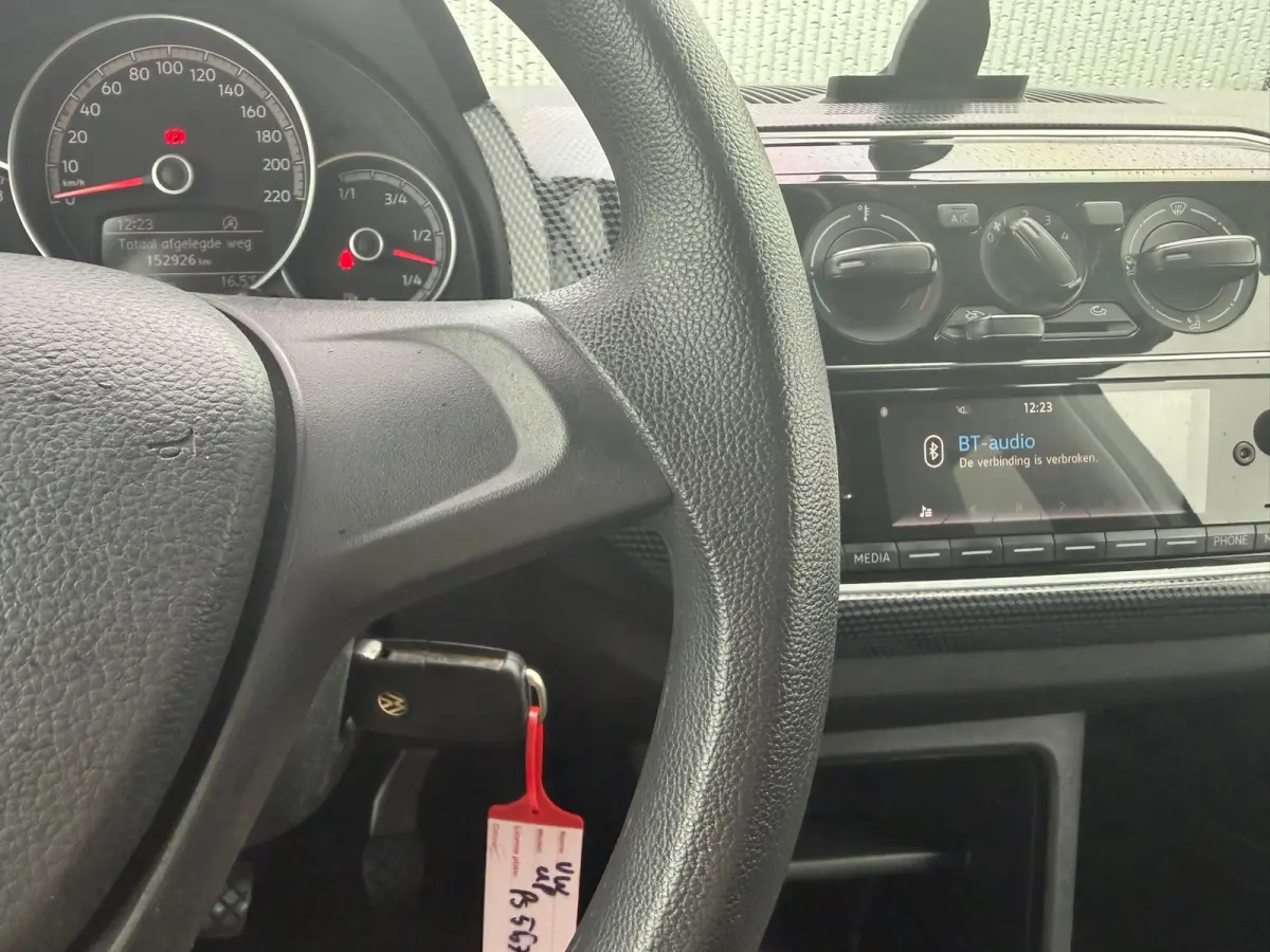 Up! 1.0 BMT Move Up! - Dark Silver - 2017 - Airco/Bluetooth - Compact & Zuinig