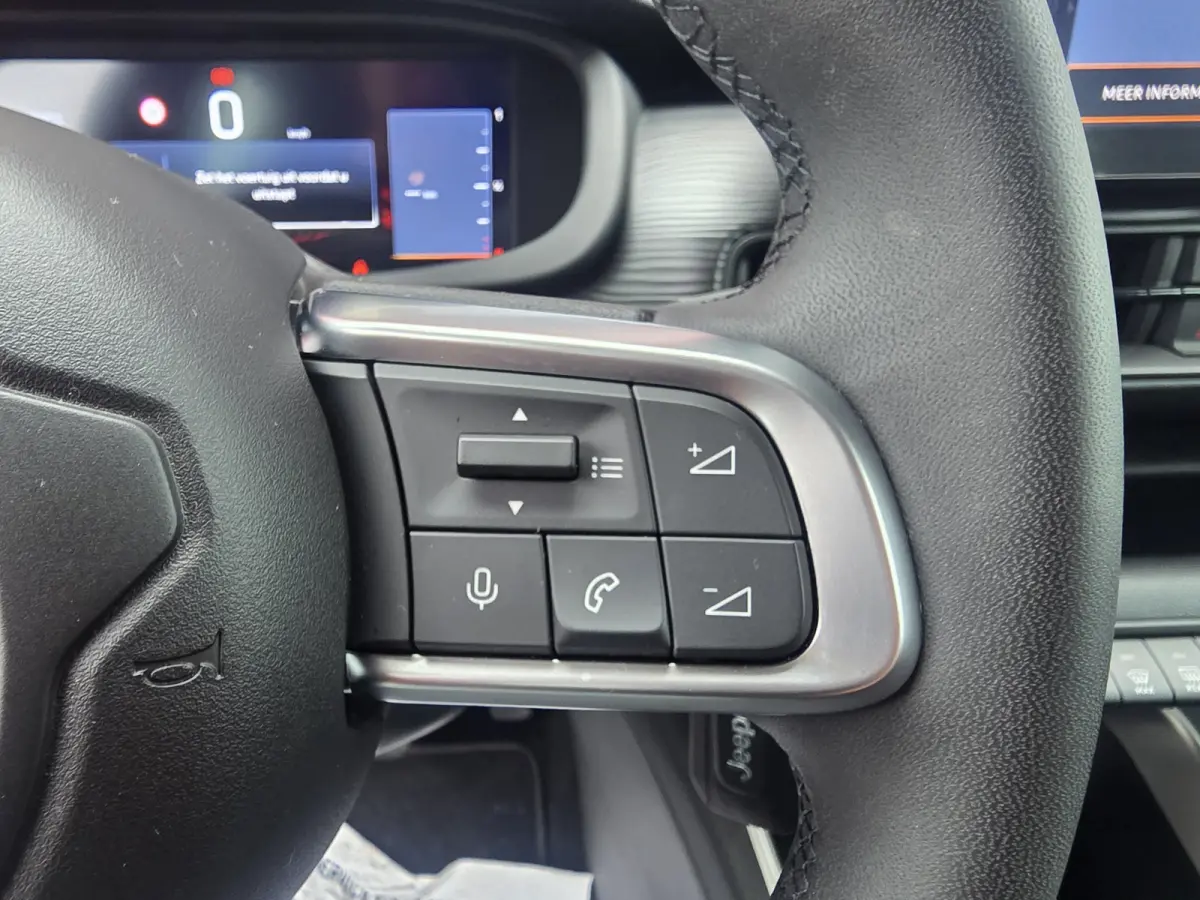 1.2 Altitude | Winterpakket | Parkeersensoren v + a | Apple/Android CarPlay