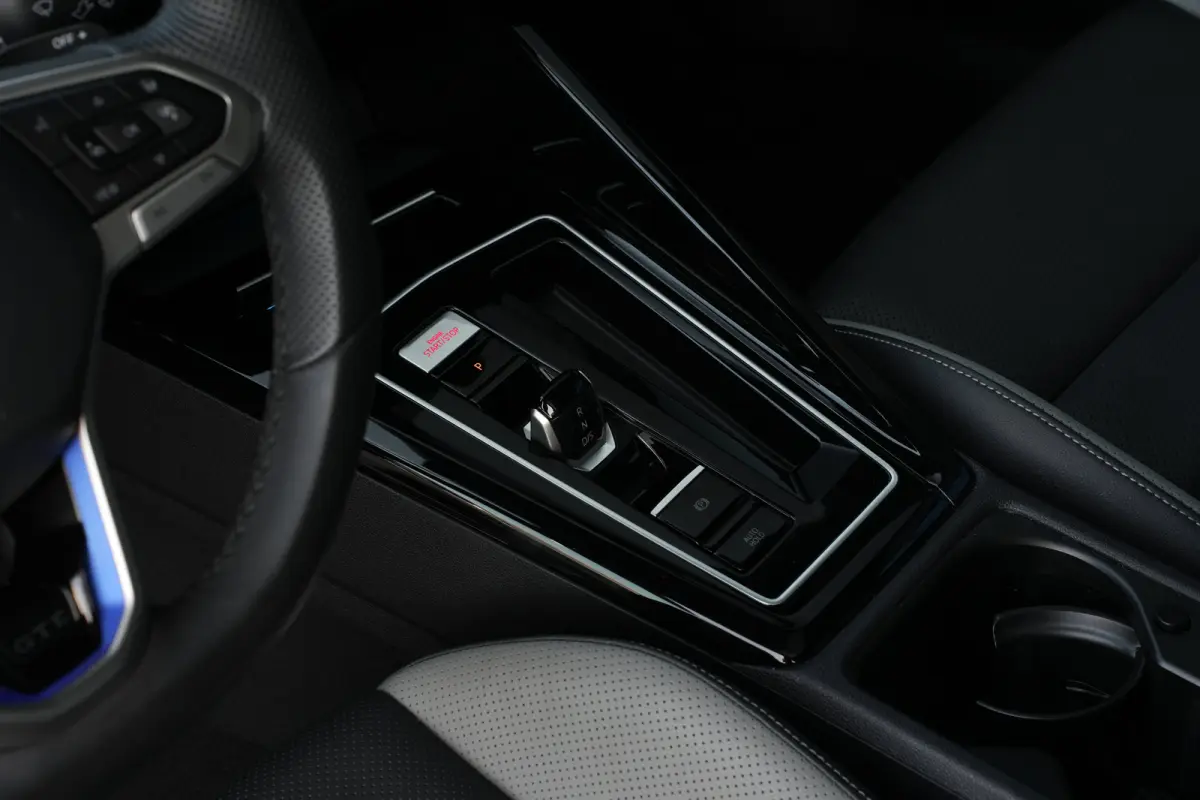 272pk 1.5 eHybrid GTE | Lederen Bekleding | Camera | Trekhaak | Adaptive Cruise | Elektrisch Panoramadak | Head-up Display | Stoelventilatie |