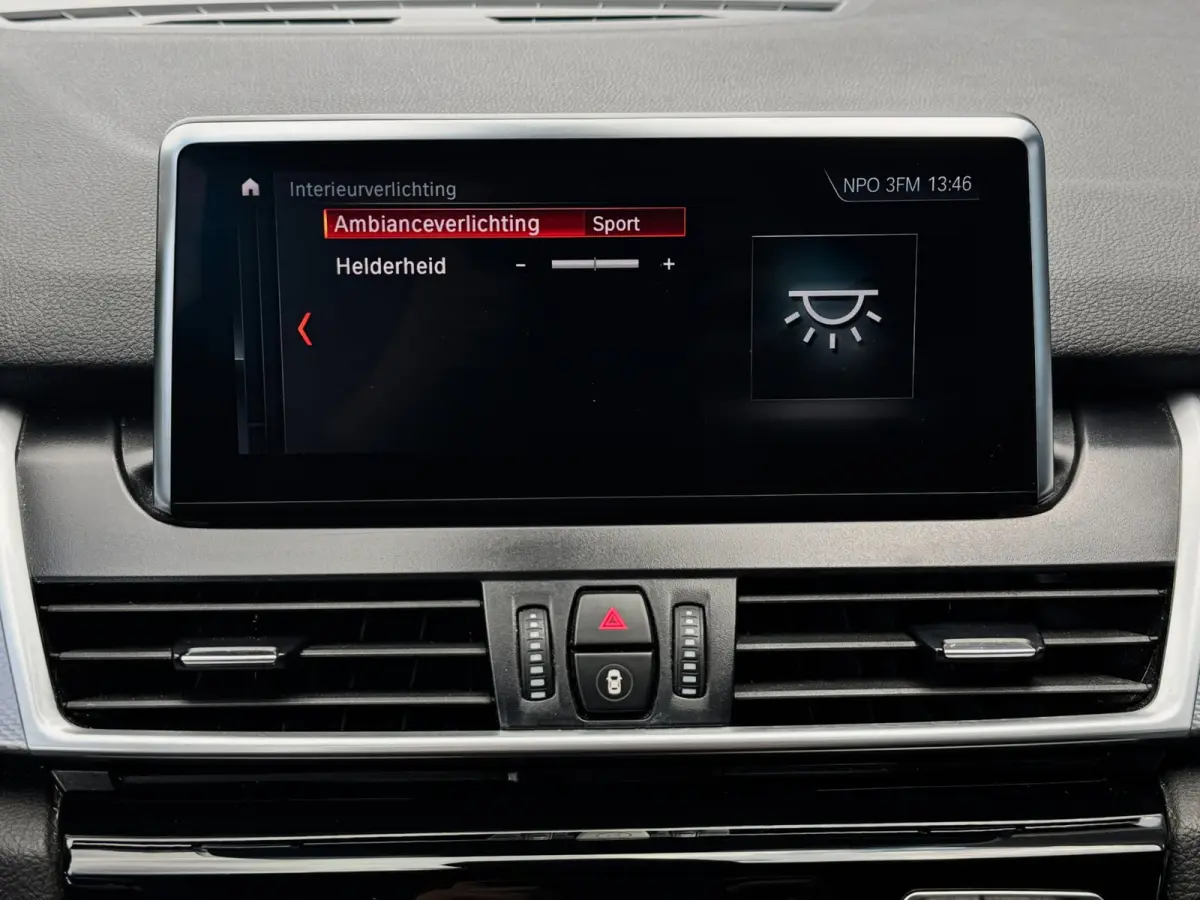 218i 7 persoons | M-Sport | LED | Memory | Navi | Stoelverwarming | Elektr. achterklep
