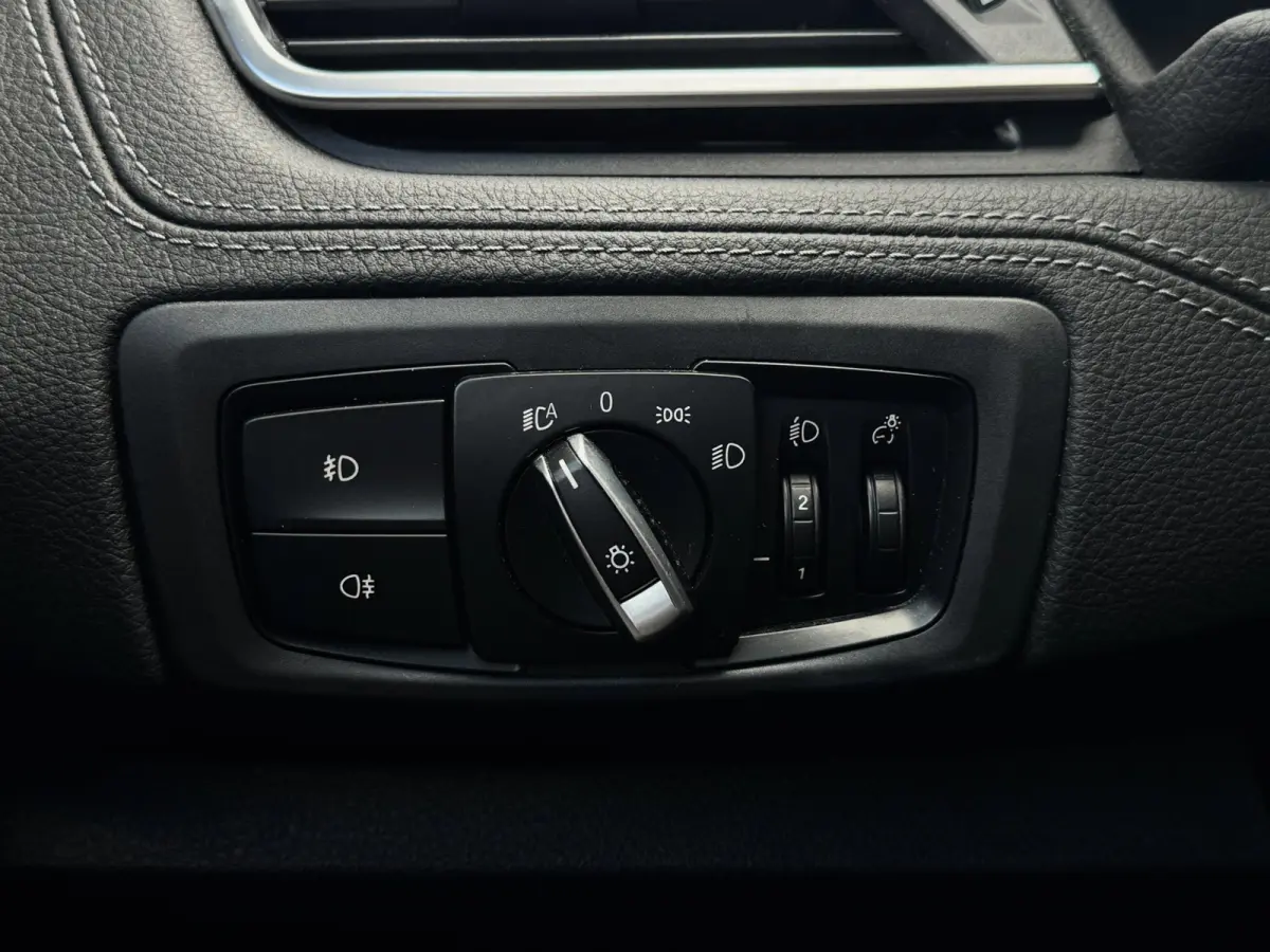 218i 7 persoons | M-Sport | LED | Memory | Navi | Stoelverwarming | Elektr. achterklep