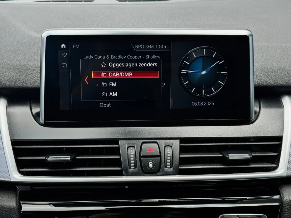 218i 7 persoons | M-Sport | LED | Memory | Navi | Stoelverwarming | Elektr. achterklep