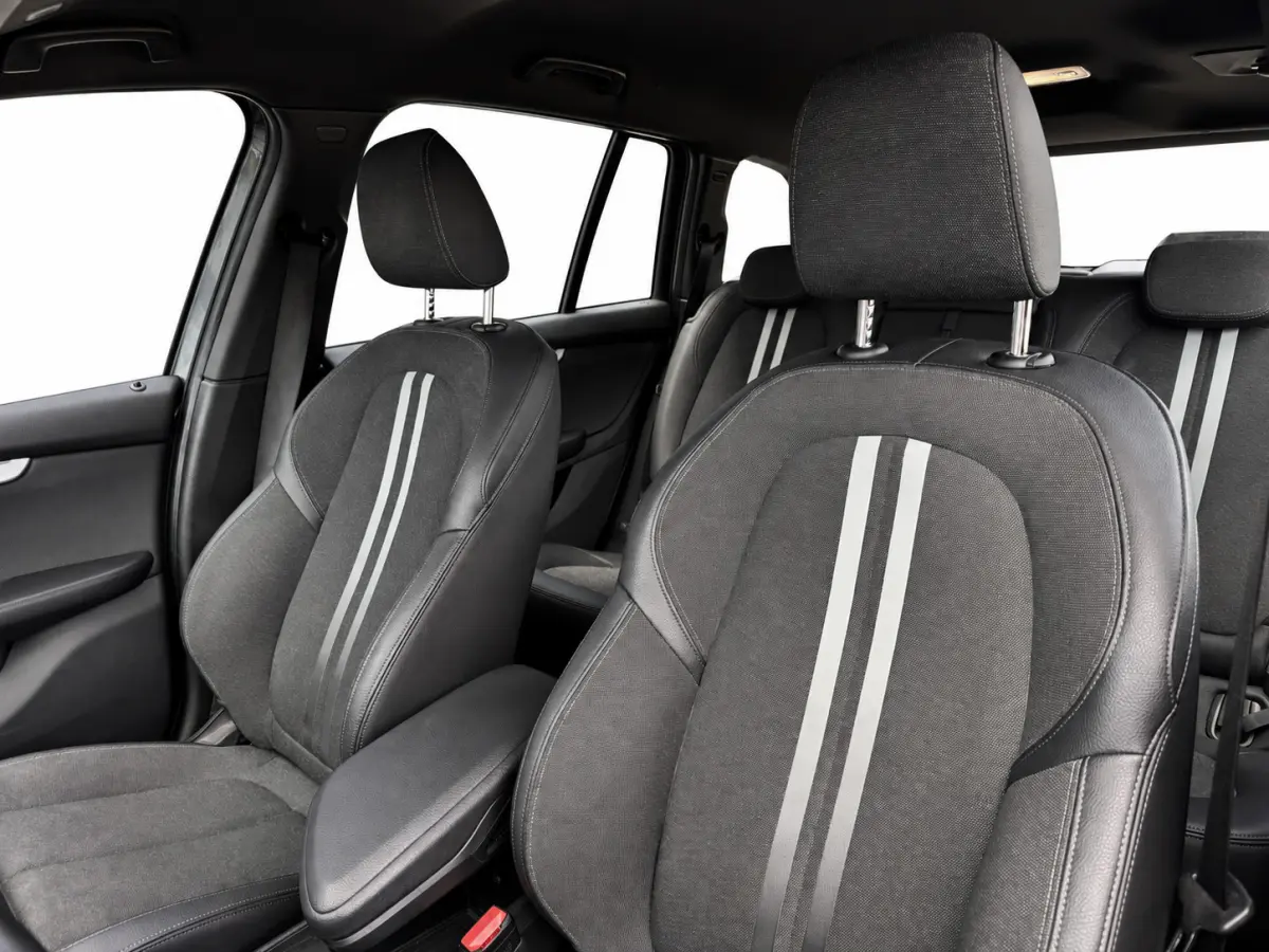 218i 7 persoons | M-Sport | LED | Memory | Navi | Stoelverwarming | Elektr. achterklep
